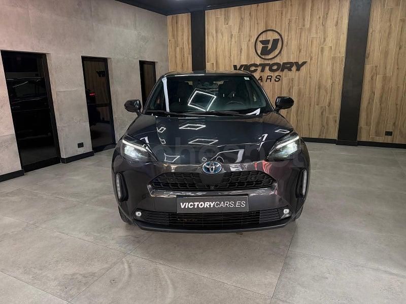 Usado Toyota Yaris Cross Active 116 CV (85 kW) 2023 Gris / plata SUV