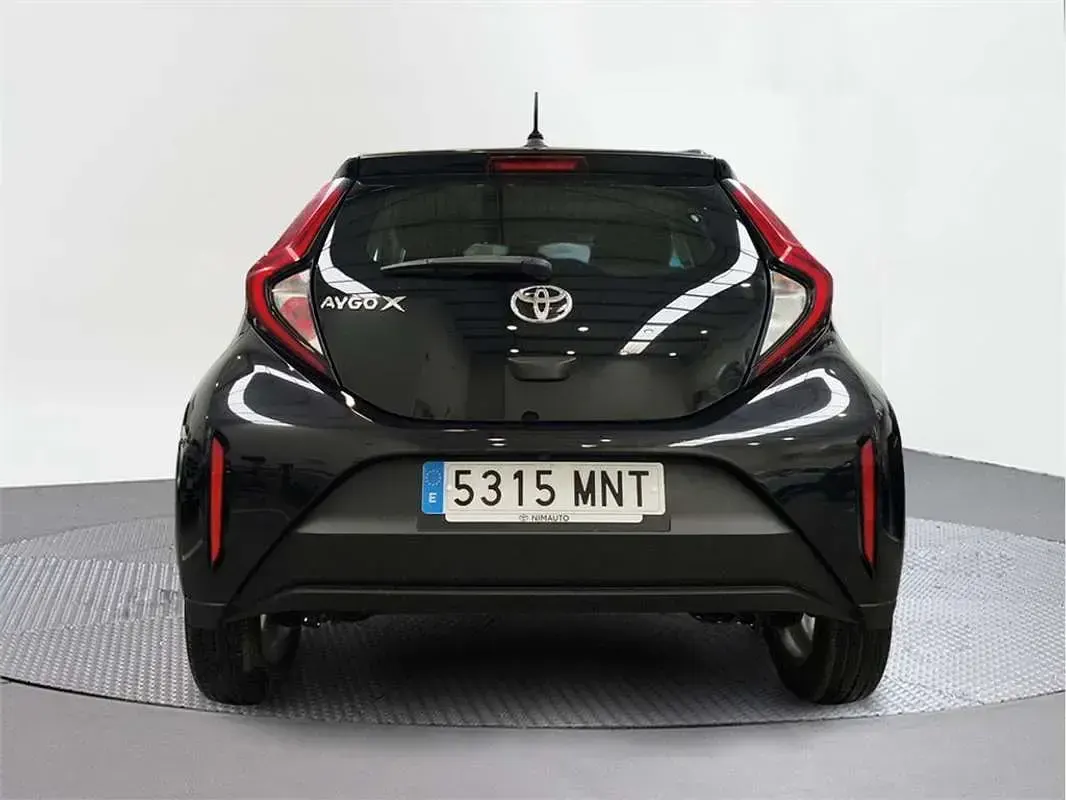 Usado Toyota Aygo X 72 CV (52 kW) 2024 SUV