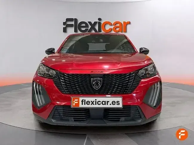 Usado Peugeot 2008 Active 100 CV (73 kW) 2023 Rojo SUV