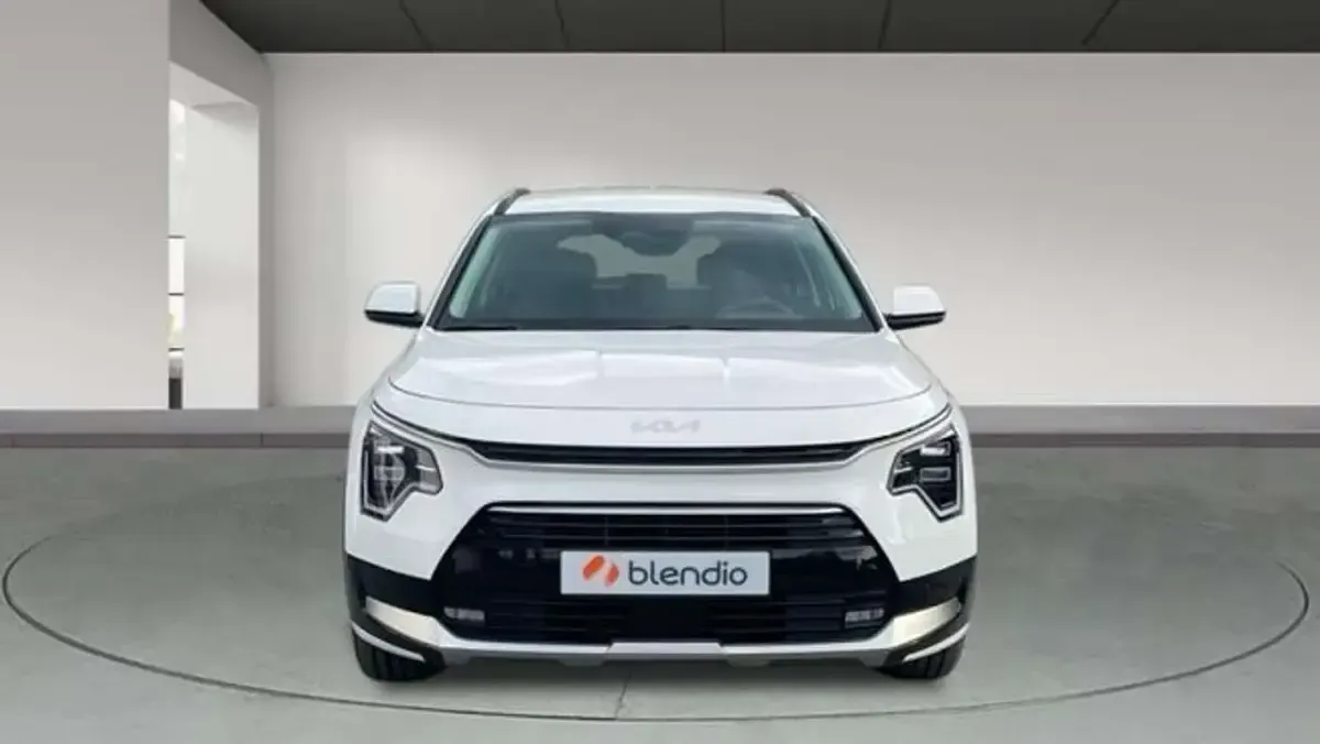 Usado Kia Niro 131 CV (96 kW) 2025 Blanco SUV