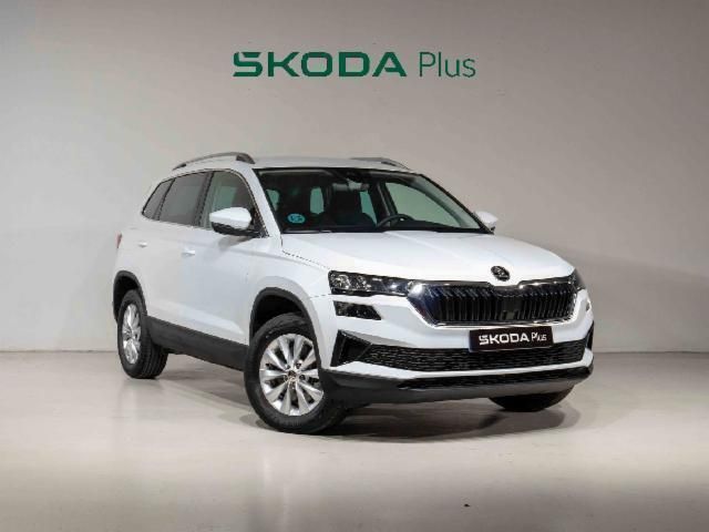 Blanco cmetalizadoe Usado 2024 Skoda Karoq Selection SUV | 27.900 € (Un poco caro) - Imagen 1/4
