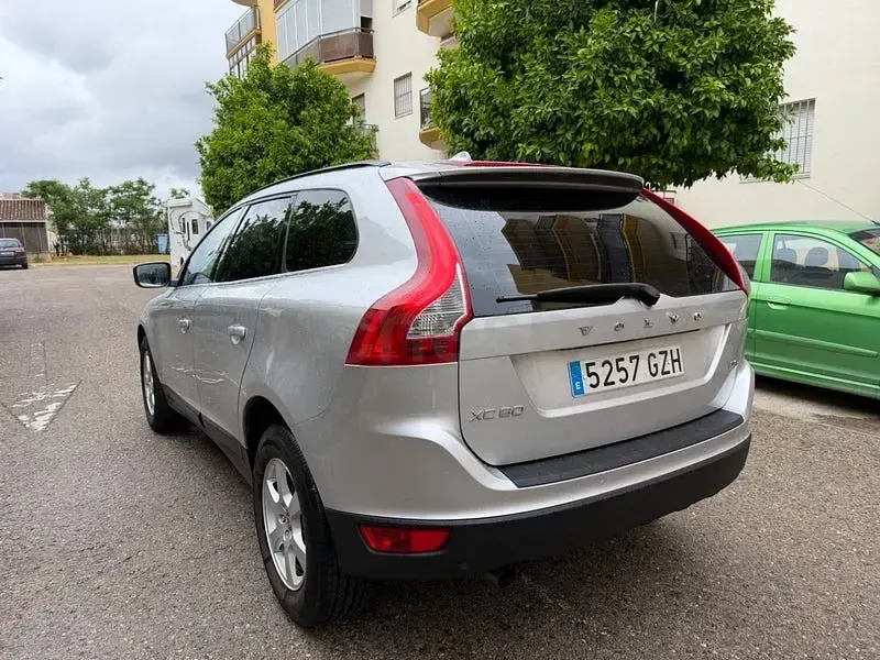 Occasion Volvo XC60 Momentum 163 ch (119 kW) 2010 Gris SUV
