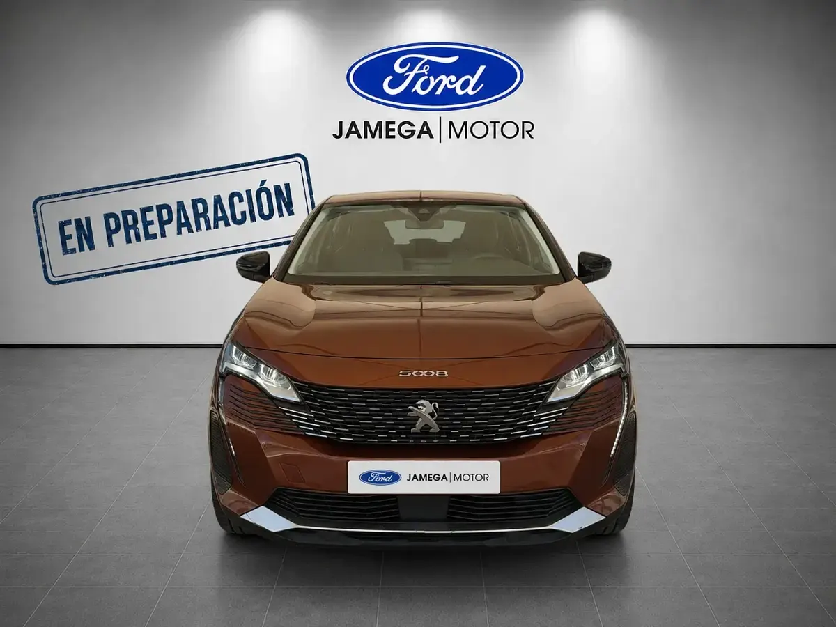 Usado Peugeot 5008 Allure 130 CV (95 kW) 2022 Naranja SUV