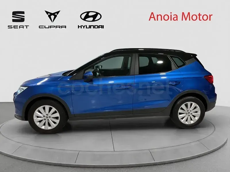 Usado Seat Arona Style 116 CV (85 kW) 2025 Gris / plata SUV