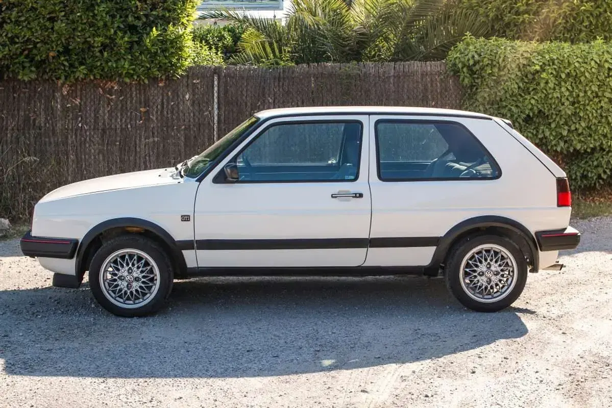 Usado VW Golf II GTI 111 CV (81 kW) 1988 Blanco Utilitario