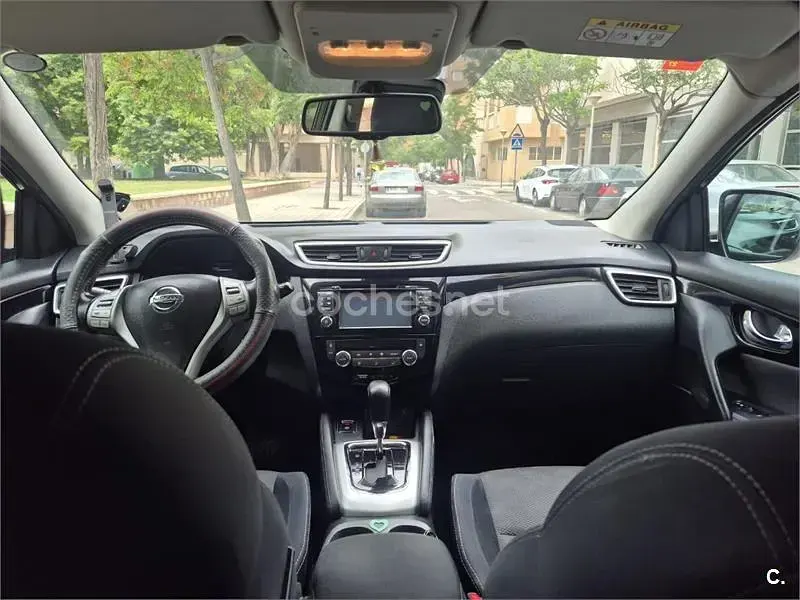 Usado Nissan Qashqai Tekna 130 CV (95 kW) 2014 Marrón SUV