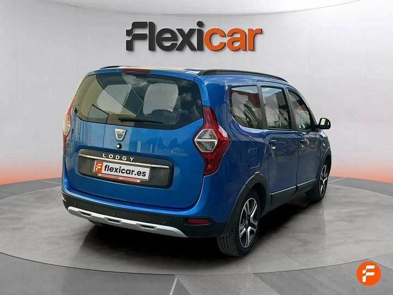 Usado Dacia Lodgy Comfort 115 CV (84 kW) 2021 Azul Monovolumen