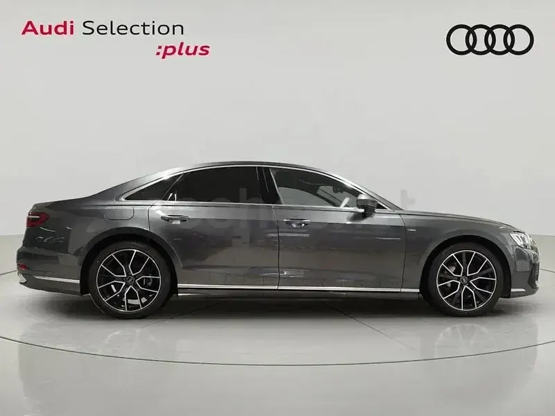 Usado Audi A8 S-Line 286 CV (210 kW) 2025 Gris / plata Berlina