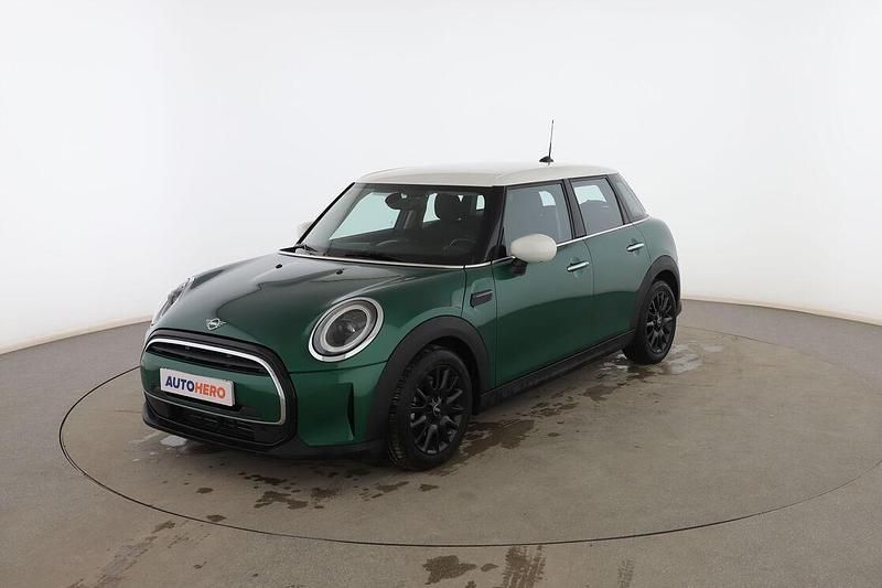 Usado Mini Cooper 136 CV (100 kW) 2021 Verde Utilitario