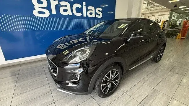 Usado Ford Puma Titanium 125 CV (91 kW) 2023 Negro agate (metalizado) SUV