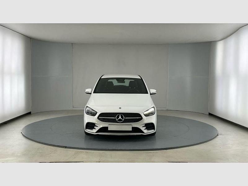 Usado Mercedes B200 150 CV (110 kW) 2024 Blanco polar (sólida) Monovolumen
