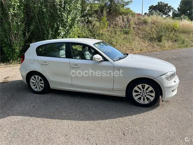 Usado BMW 120 177 CV (130 kW) 2009 Blanco Utilitario