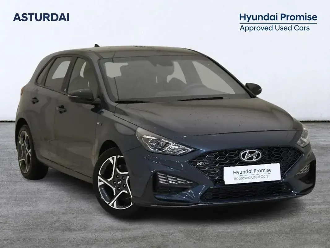 Usado Hyundai i30 N Line 120 CV (88 kW) 2022 Gris Utilitario