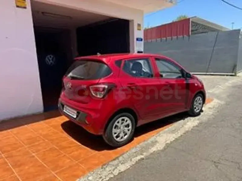 Używany Hyundai i10 GO! 66 KM (48 kW) 2018 Czerwony Hatchback