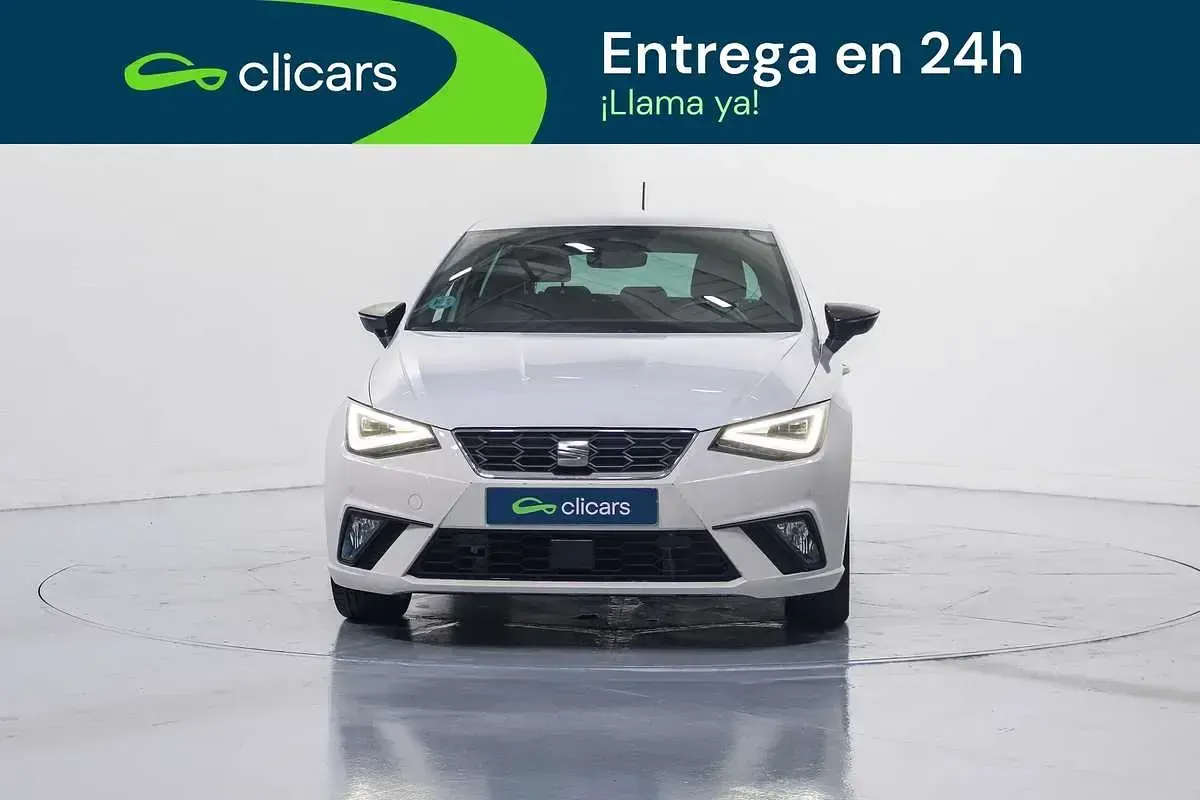 Usado Seat Ibiza FR 110 CV (80 kW) 2021 Blanco Utilitario