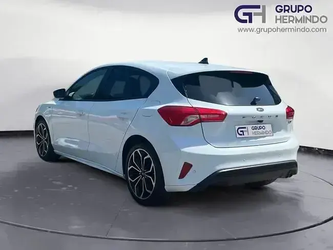 Usado Ford Focus ST-Line 125 CV (91 kW) 2022 Blanco