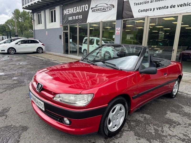 Rojo Usado 1998 Peugeot 306 Descapotable | 3800 € - Imagen 1/4