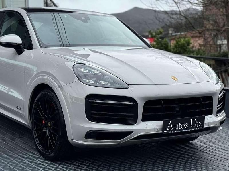 Usado Porsche Cayenne 460 CV (338 kW) 2020 Gris SUV