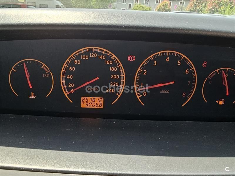 Gris / plata Usado 2005 Nissan Primera Acenta Berlina | 2500 € (Un poco caro) - Imagen 1/4