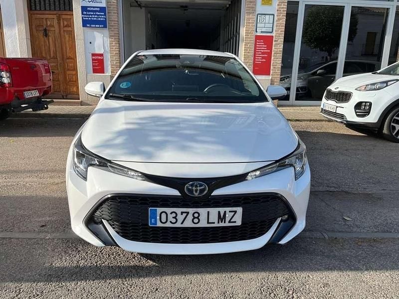Usado Toyota Corolla Active 122 CV (89 kW) 2021 Blanco Berlina
