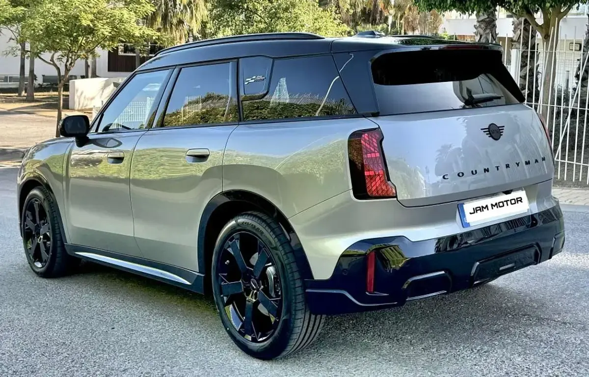 Usado Mini John Cooper Works Countryman 170 CV (125 kW) 2025 Gris SUV