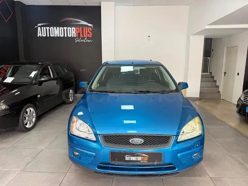 Usado Ford Focus Trend 115 CV (84 kW) 2006 Azul Berlina