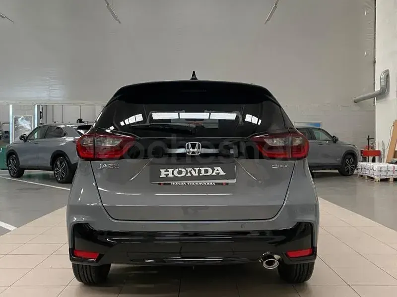 Nuevo Honda Jazz Sport 122 CV (89 kW) 2026 Gris / plata Utilitario