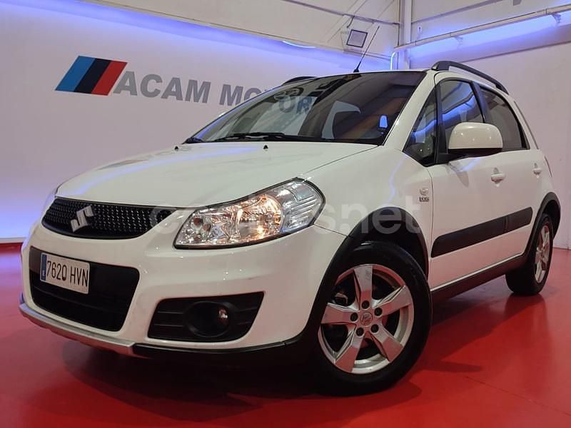 Blanco Usado 2014 Suzuki SX4 GL SUV | 6490 € (Buen precio) - Imagen 1/4