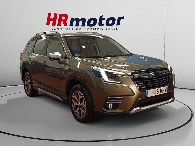 Blanco Usado 2023 Subaru Forester SUV | 26.490 € (Buen precio) - Imagen 1/4
