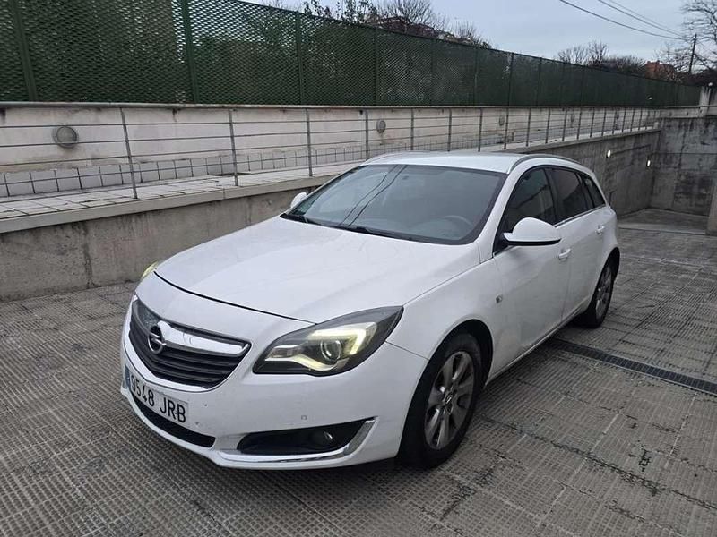 Usado Opel Insignia Business 136 CV (100 kW) 2016 Blanco Berlina