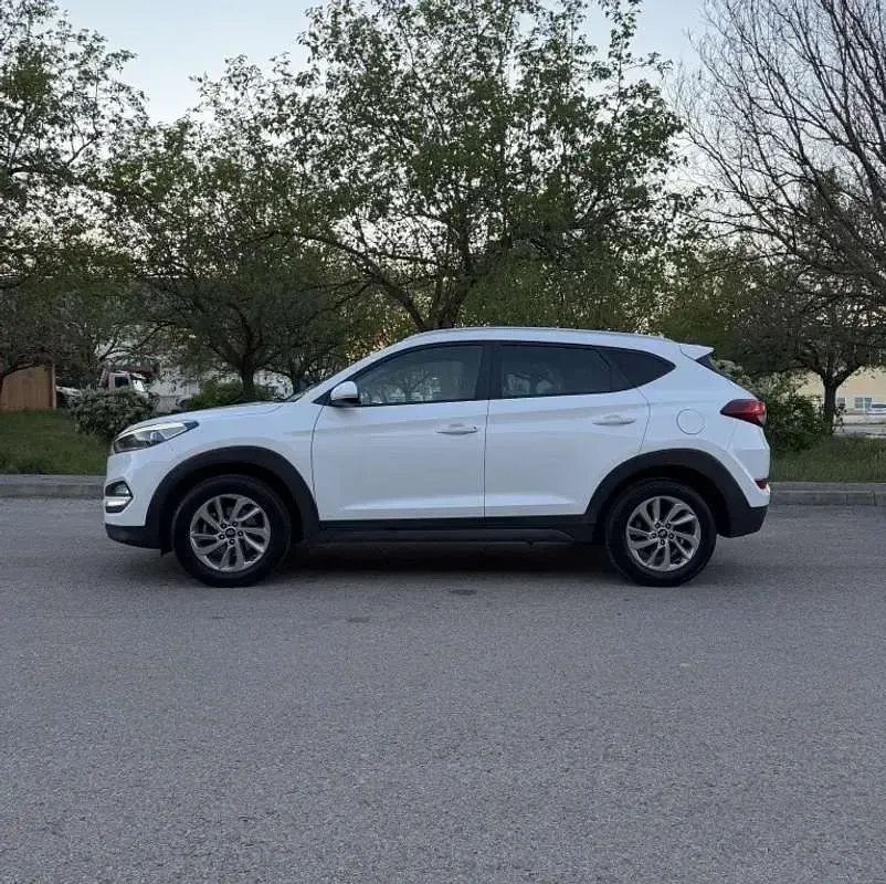 Usado Hyundai Tucson 114 CV (83 kW) 2016 Blanco SUV