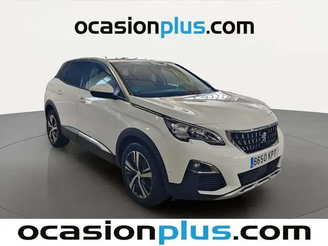 Usado Peugeot 3008 Allure 131 CV (96 kW) 2018 Blanco SUV