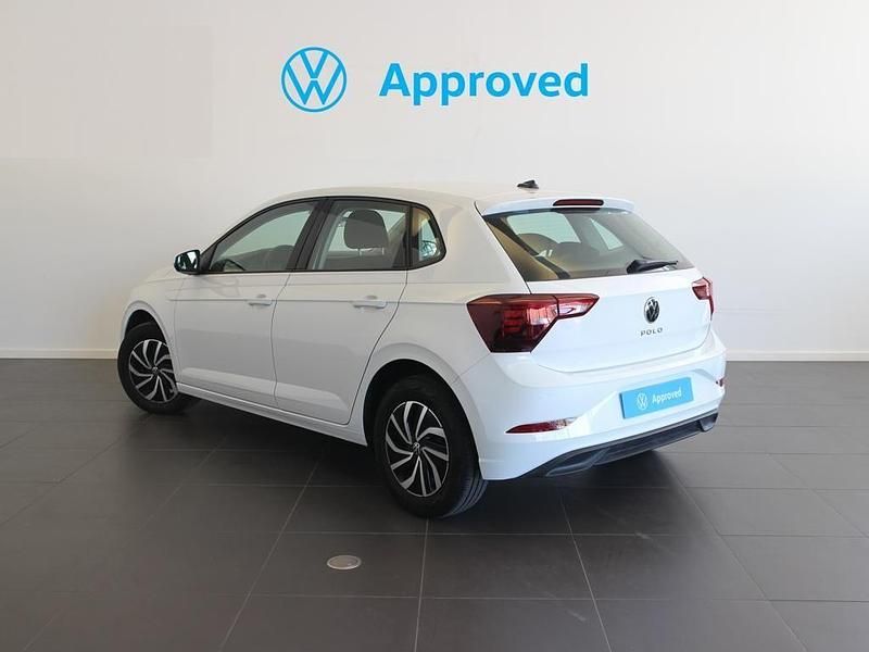 Usado VW Polo Life 95 CV (69 kW) 2023 Blanco Utilitario