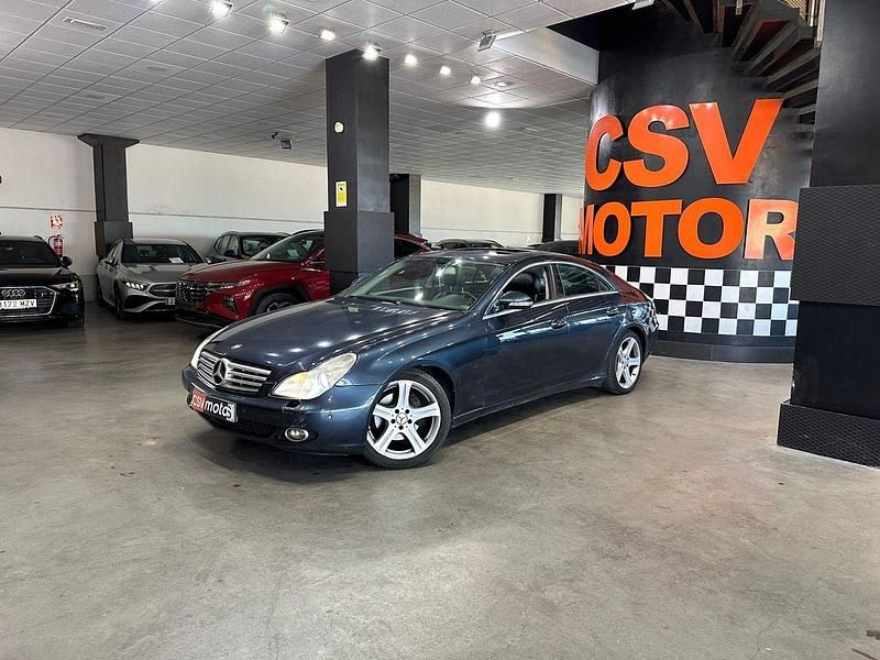 Usado Mercedes CLS320 227 CV (166 kW) 2005 Azul Berlina
