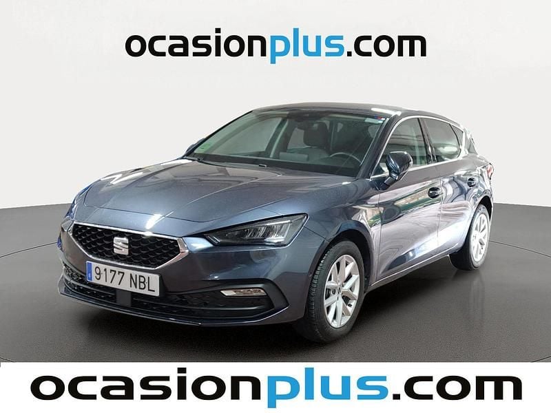 Usado Seat Leon Style 116 CV (85 kW) 2025 Gris Utilitario