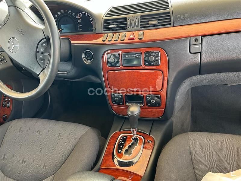 Usado Mercedes S320 231 CV (169 kW) 1999 Azul Berlina