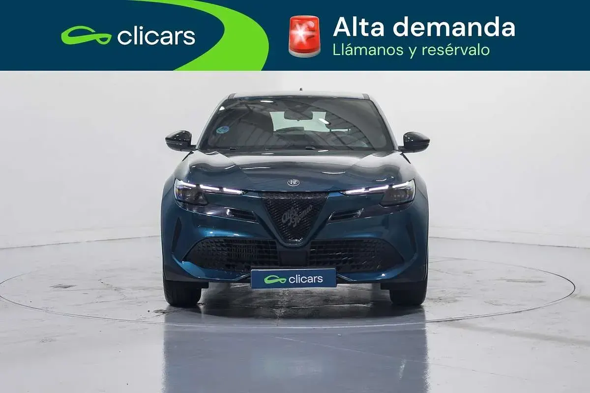 Usado Alfa Romeo Junior 136 CV (100 kW) 2025 Azul SUV