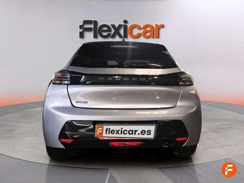 Usado Peugeot 208 Allure 101 CV (74 kW) 2025 Gris Utilitario