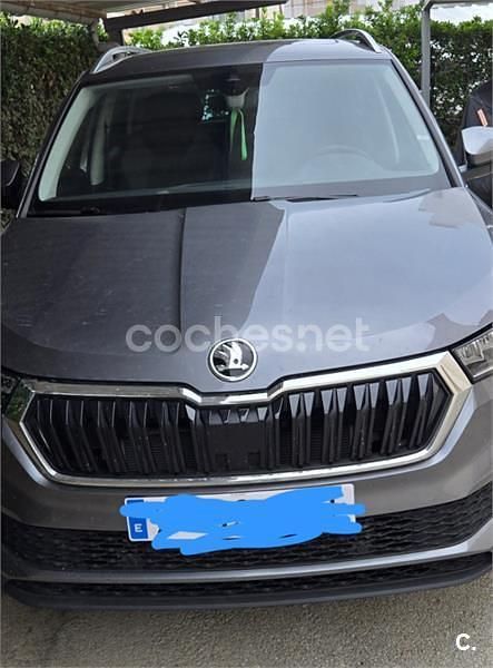 Gris / plata Usado 2024 Skoda Karoq Style SUV | 26.500 € (Precio justo) - Imagen 1/4