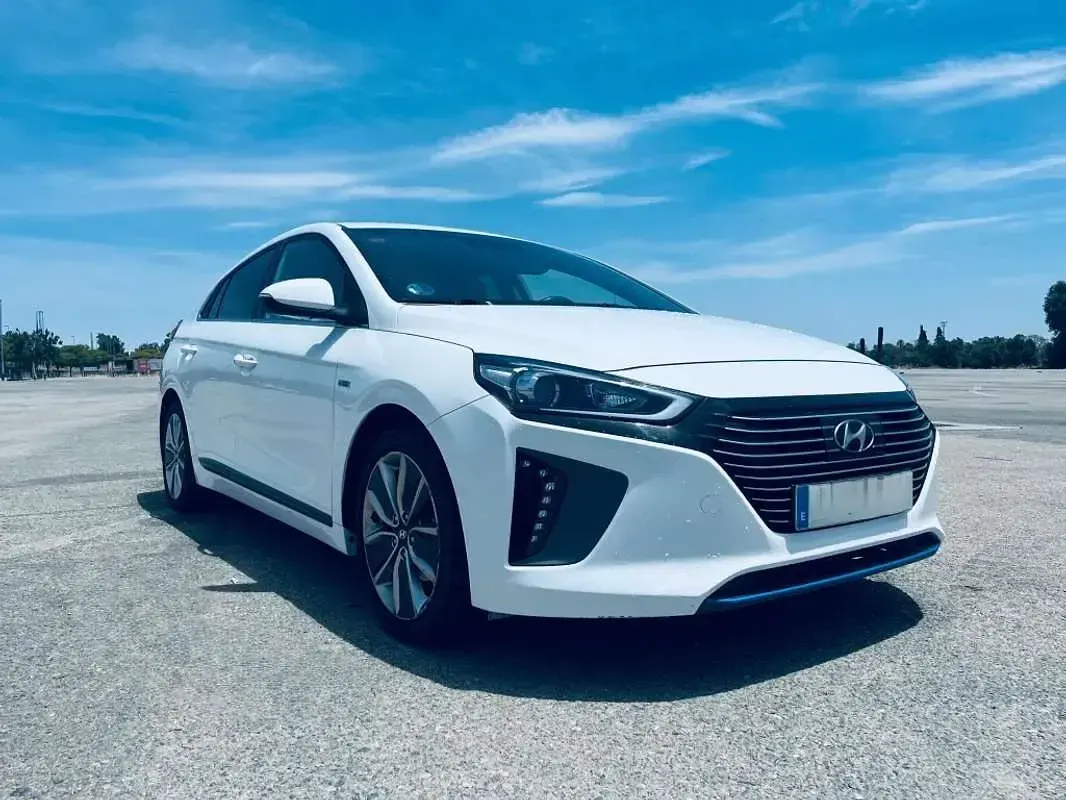 Usado Hyundai Ioniq 141 CV (103 kW) 2019 Blanco Utilitario
