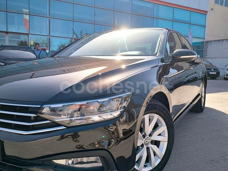 Usado VW Passat Business 150 CV (110 kW) 2020 Negro Berlina