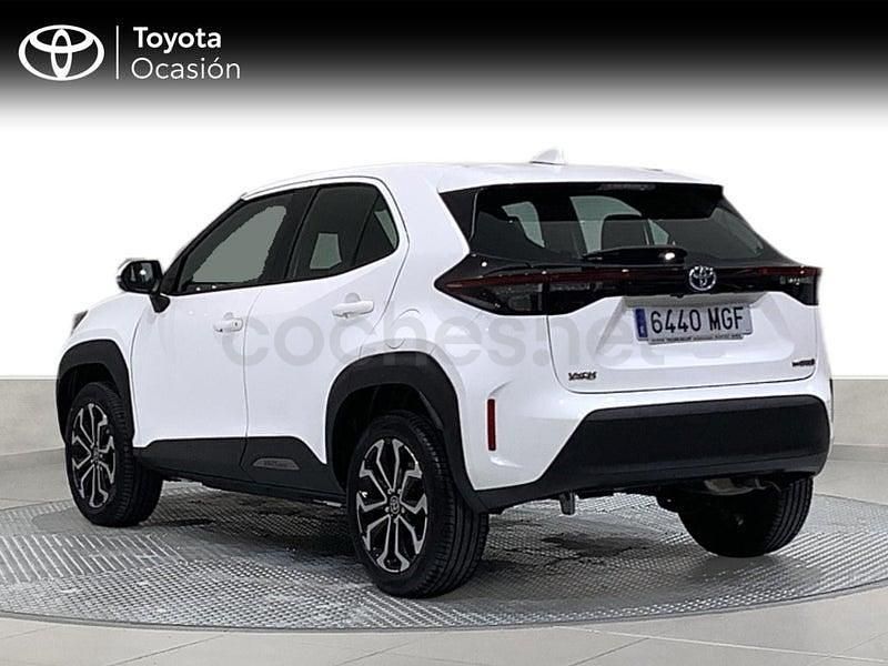 Usado Toyota Yaris Cross Active 116 CV (85 kW) 2023 Blanco SUV