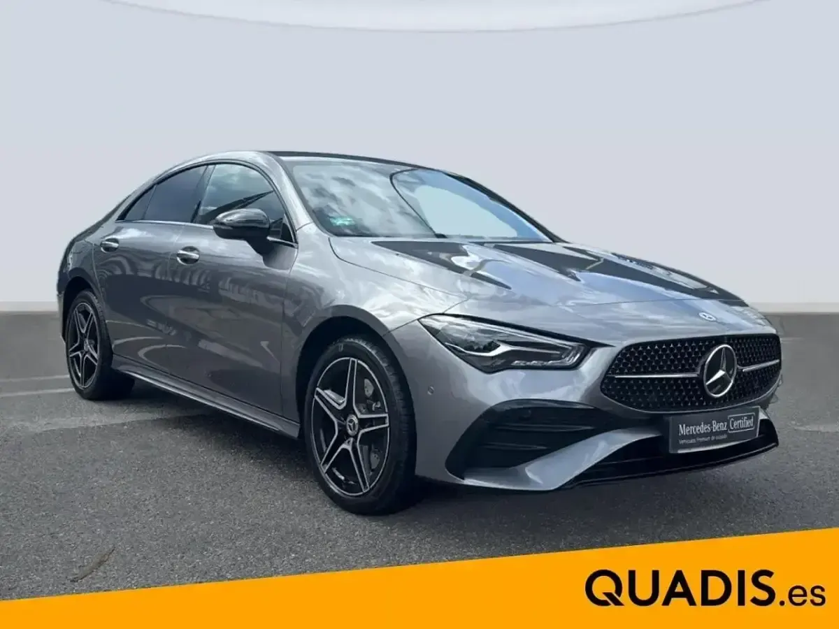 Usado Mercedes CLA250e AMG line 218 CV (160 kW) 2024 Gris montaña Coupe