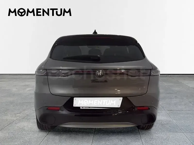 Usado Alfa Romeo Tonale Edizione Speciale 174 CV (127 kW) 2026 Gris / plata SUV