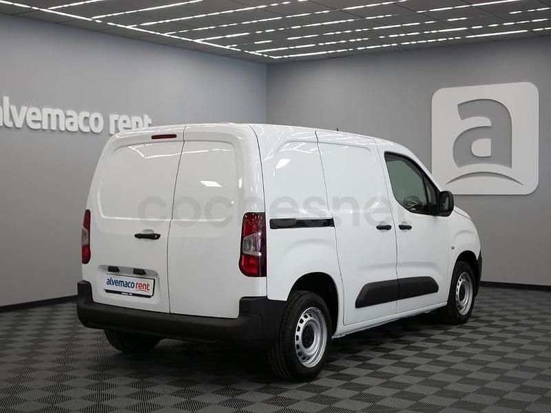 Usado Citroën Berlingo Live 102 CV (75 kW) 2019 Blanco Monovolumen