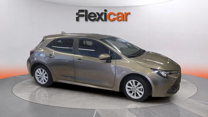 Käytetty Toyota Corolla Active 140 HP (102 kW) 2024 Ruskea Sedan