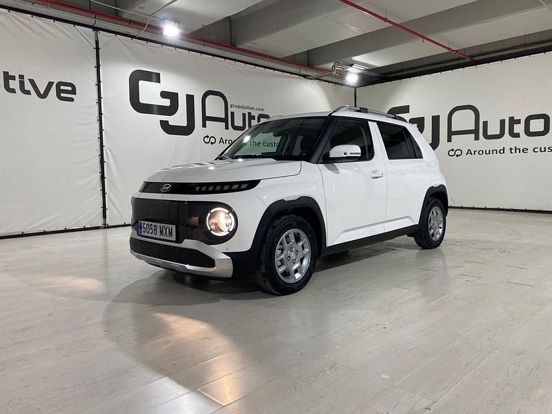 Negro Usado 2024 Hyundai Inster Utilitario | 24.490 € (Precio justo) - Imagen 1/4