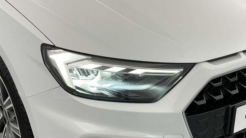Usado Audi A1 Sportback 110 CV (80 kW) 2022 Blanco Utilitario