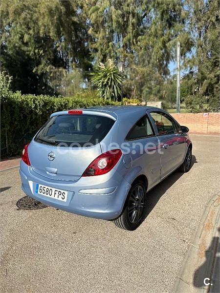 Usado Opel Corsa Essentia 80 CV (58 kW) 2007 Azul Berlina
