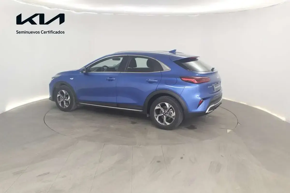 Usado Kia XCeed 101 CV (74 kW) 2025 Azul SUV